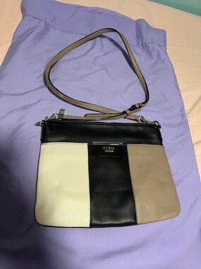 Guess purse